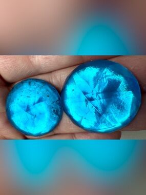 Vintage Bright Blue Faceted Lucite Round Button Post Earrings #1419